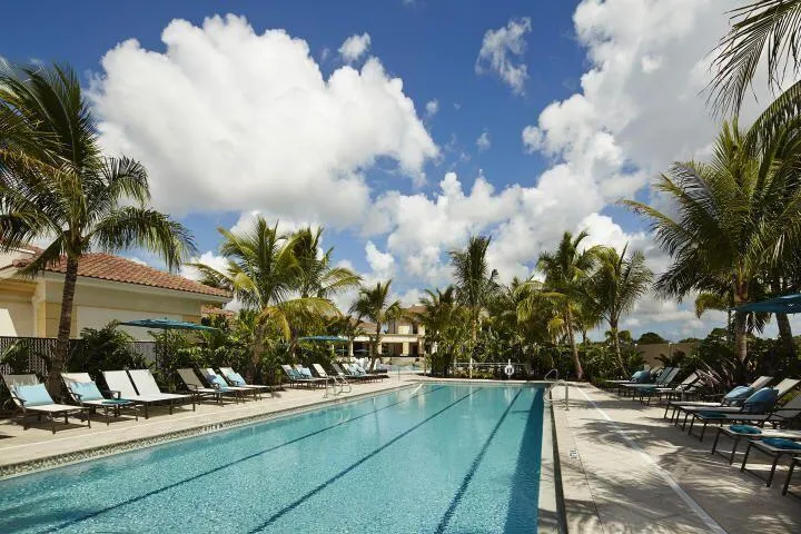 7691 CARDINAL COURT West Palm Beach, FL 33412