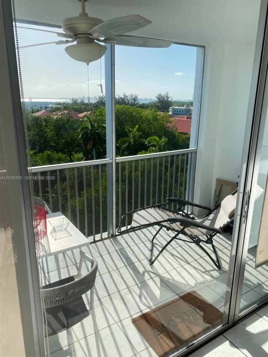 150 Ocean Lane Dr #8B Key Biscayne, FL 33149
