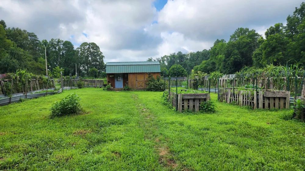 340 Christian Community Rd Livingston, TN 38570