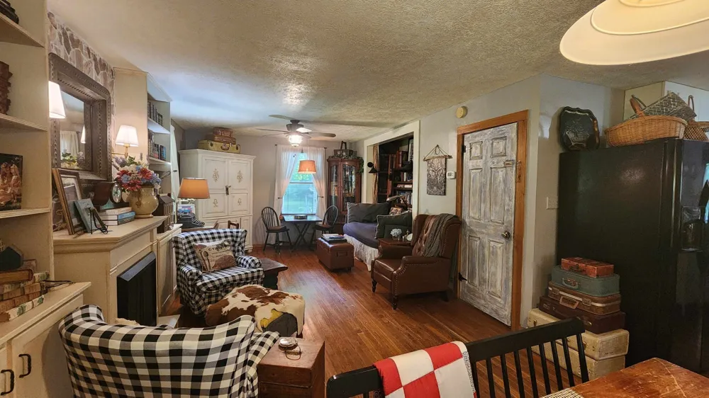 340 Christian Community Rd Livingston, TN 38570