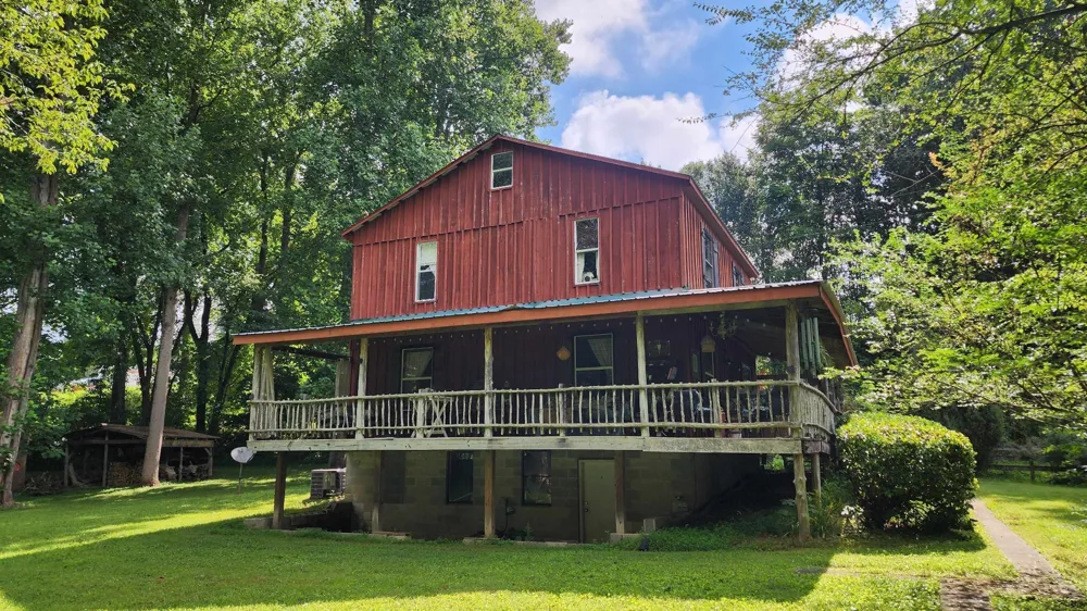 340 Christian Community Rd Livingston, TN 38570