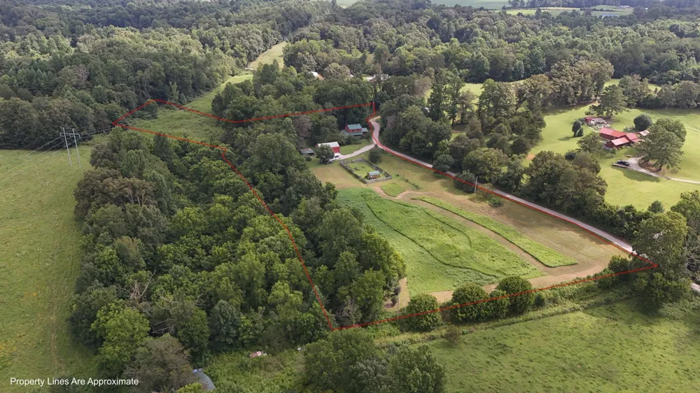 340 Christian Community Rd Livingston, TN 38570