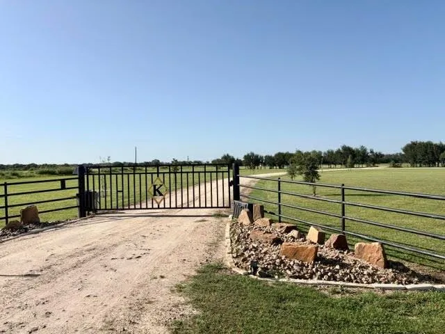 7490 Fm 2546 Road #7500 El Campo, TX 77437