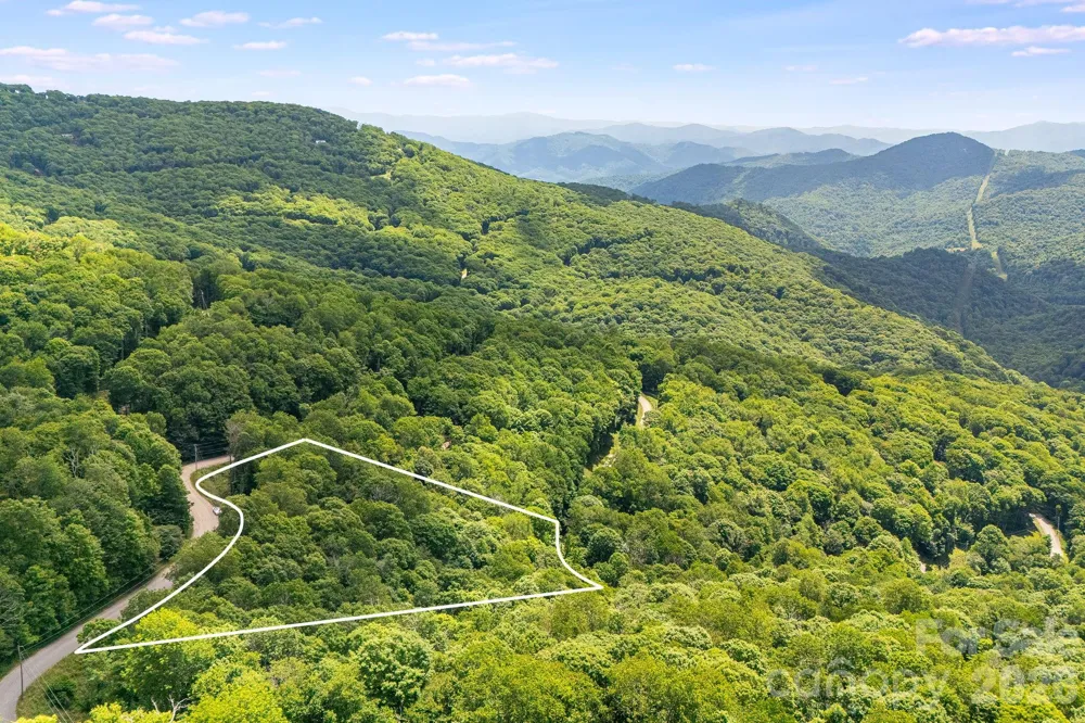 10 Buckeye Road #10 Mars Hill, NC 28754