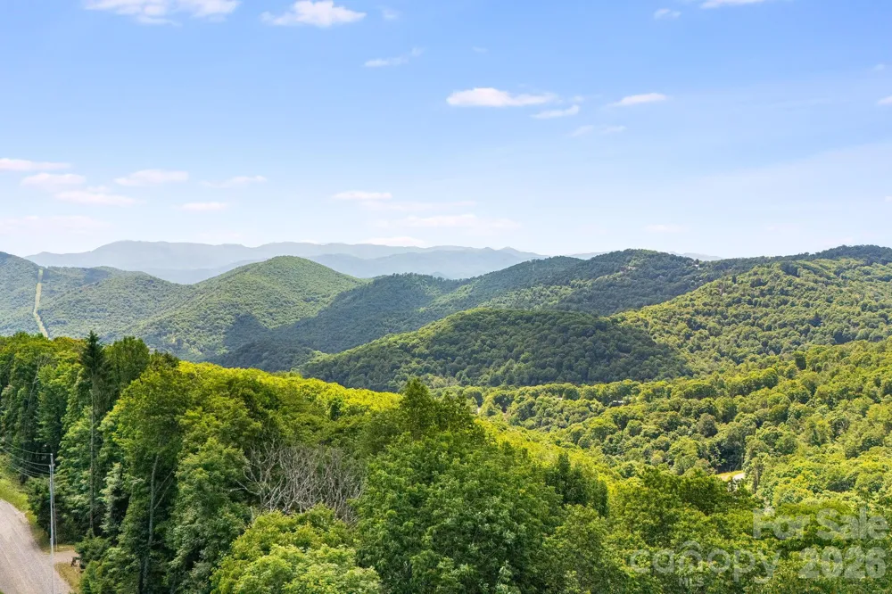 10 Buckeye Road #10 Mars Hill, NC 28754