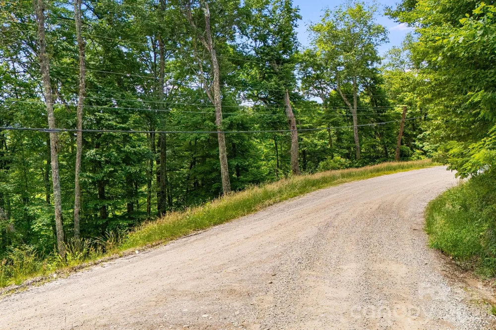 10 Buckeye Road #10 Mars Hill, NC 28754