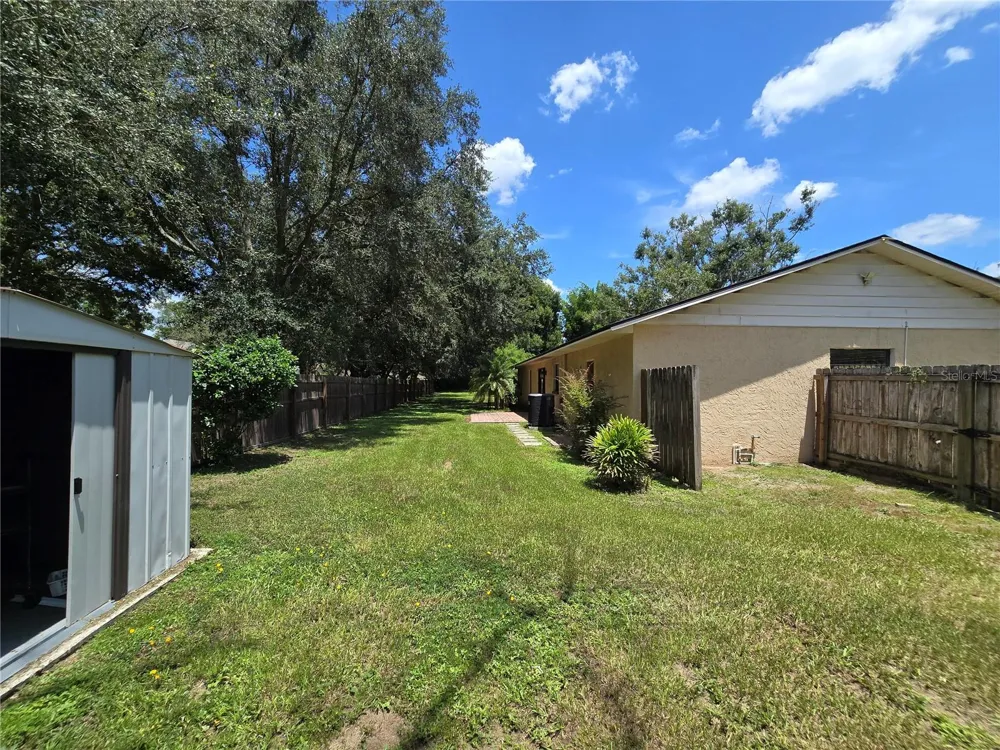 202 JACOB RYAN COURT Brandon, FL 33510