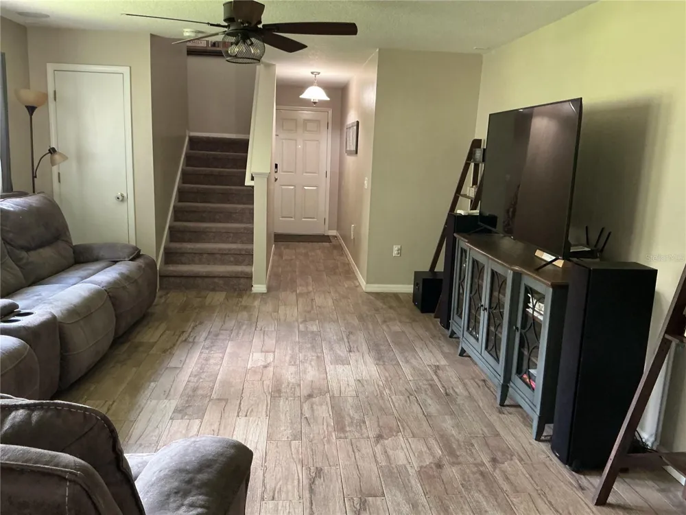 5308 ALOHA SEED DRIVE Seffner, FL 33584