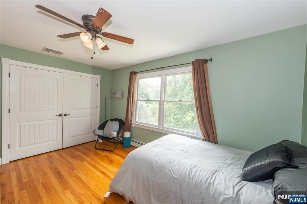 4 Kingsberry Avenue Westwood, NJ 07675