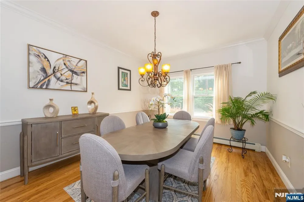4 Kingsberry Avenue Westwood, NJ 07675
