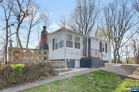 10 Berton Road