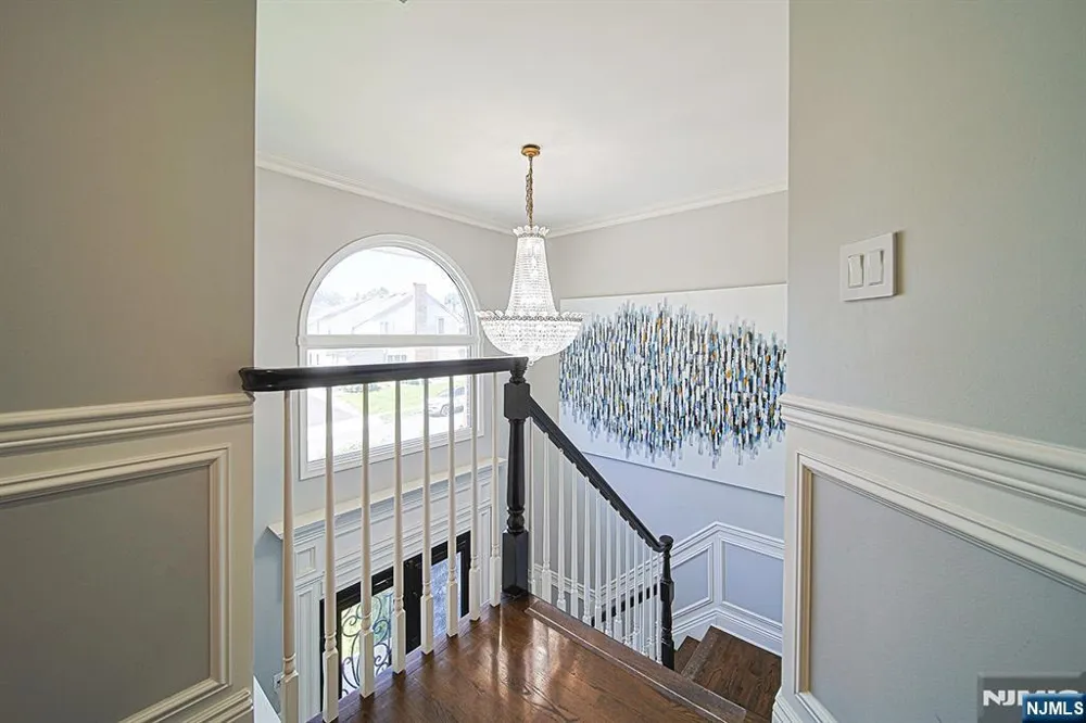 897 Virgil Avenue Ridgefield, NJ 07657