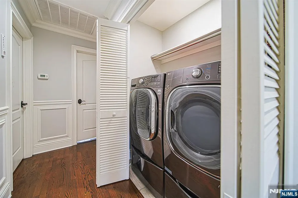 897 Virgil Avenue Ridgefield, NJ 07657