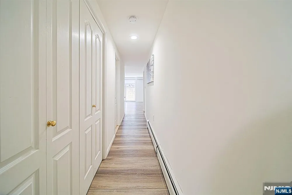897 Virgil Avenue Ridgefield, NJ 07657