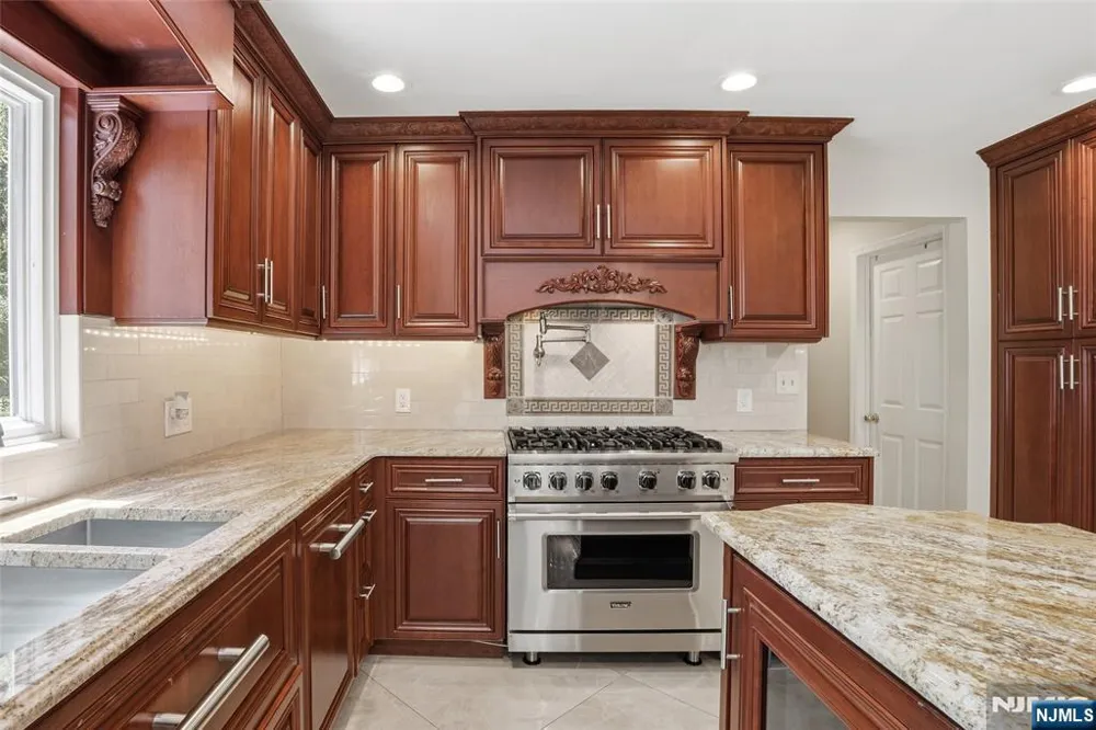 2 Woodside Avenue West Caldwell, NJ 07006