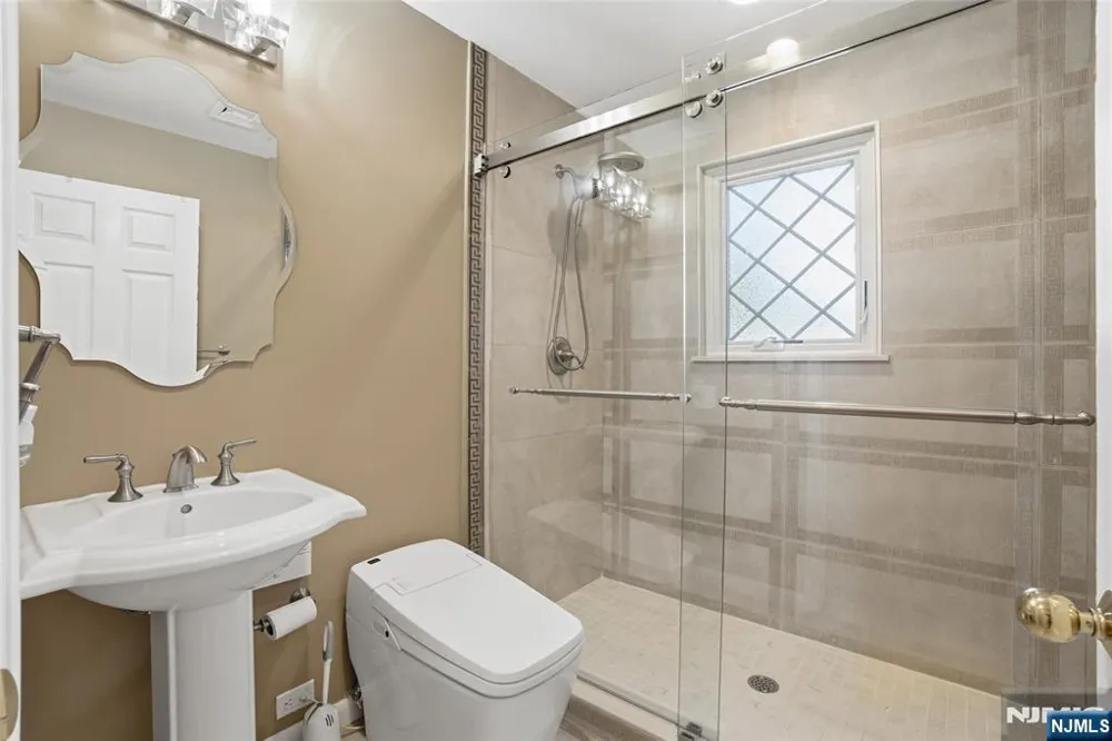 2 Woodside Avenue West Caldwell, NJ 07006