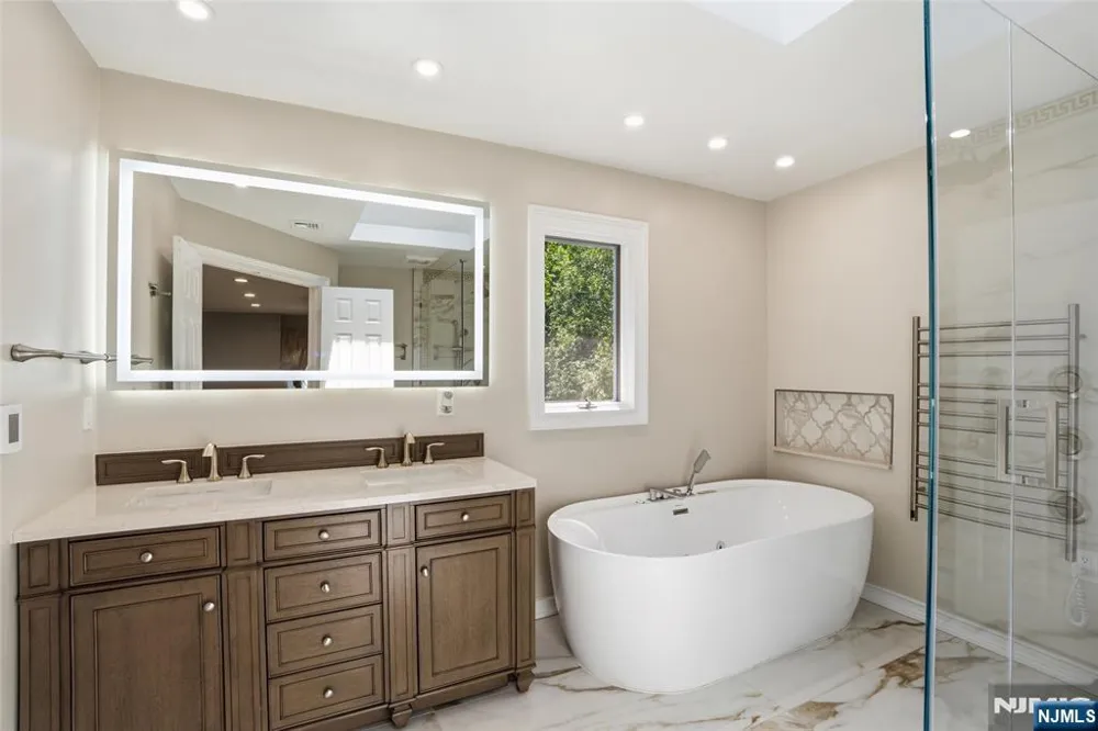2 Woodside Avenue West Caldwell, NJ 07006