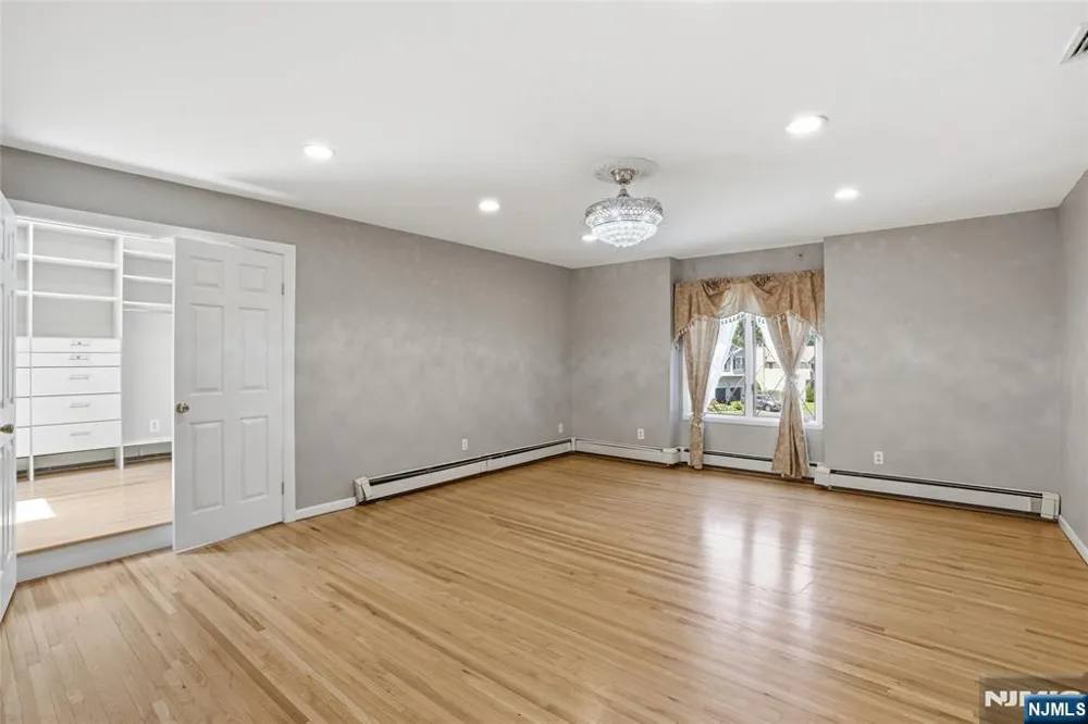 2 Woodside Avenue West Caldwell, NJ 07006