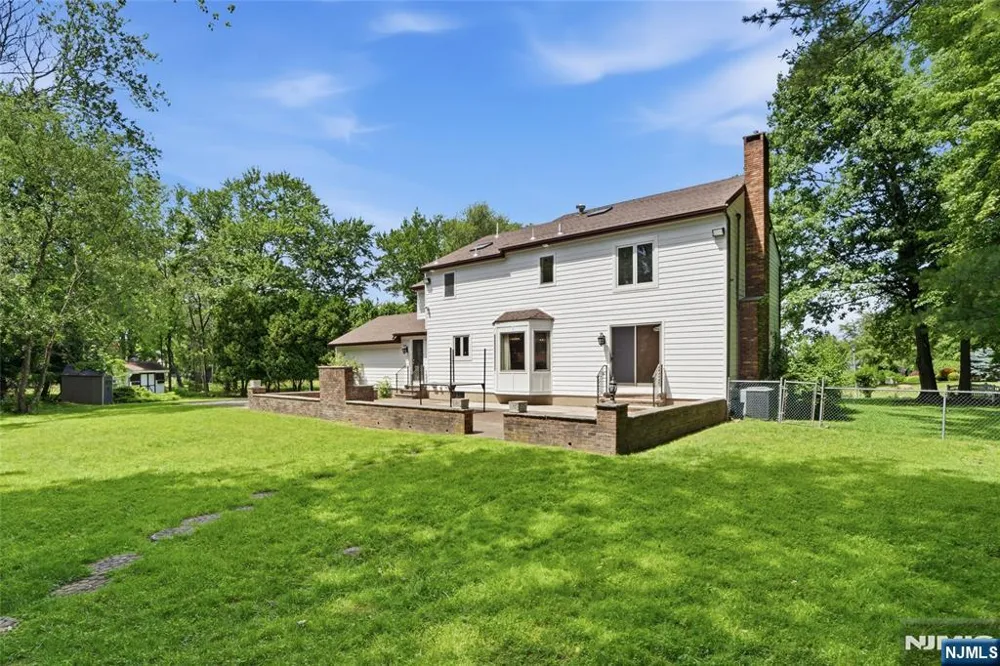 2 Woodside Avenue West Caldwell, NJ 07006