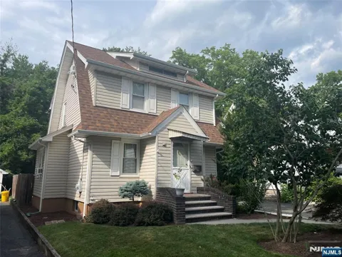 485 Maple Avenue