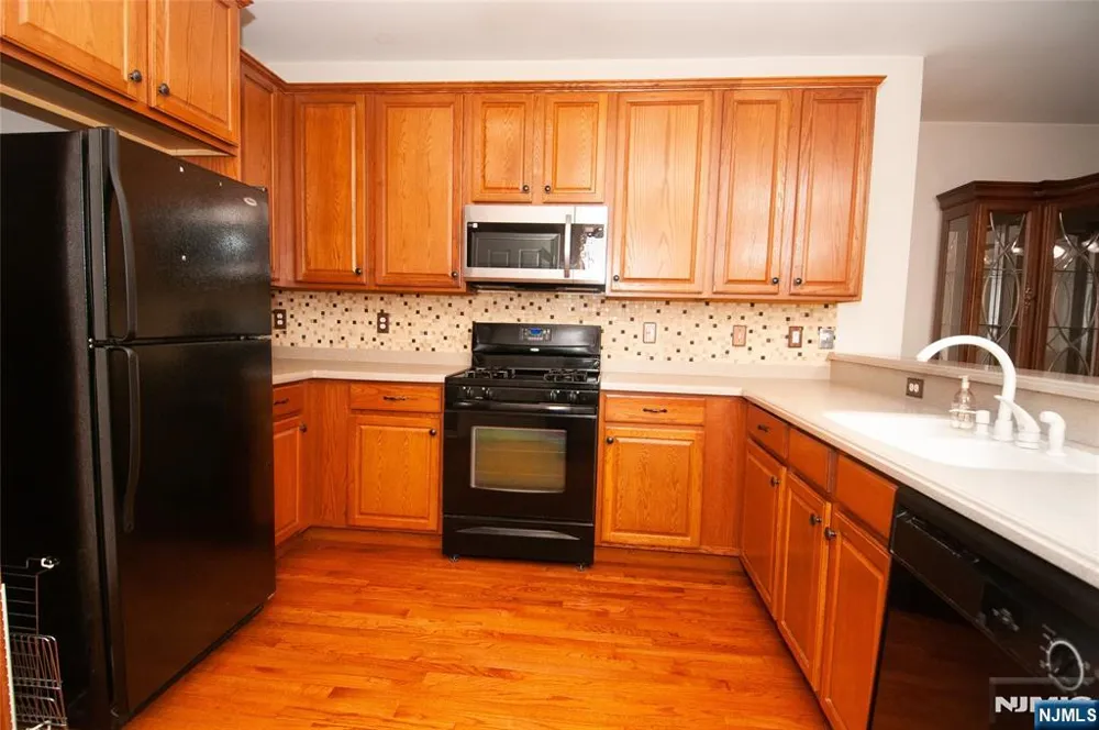 514 Deluca Road Belleville, NJ 07109