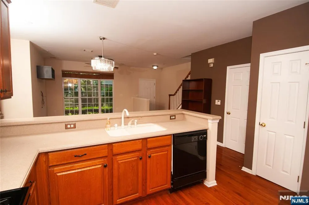 514 Deluca Road Belleville, NJ 07109
