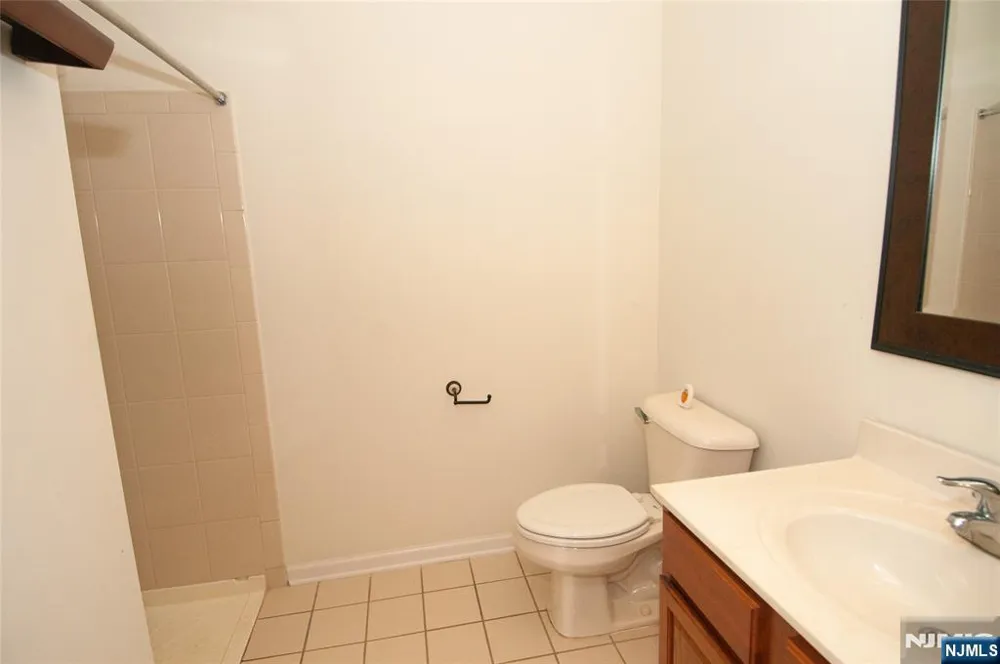 514 Deluca Road Belleville, NJ 07109
