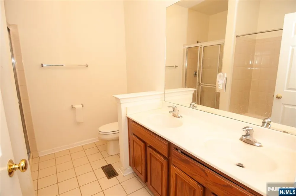 514 Deluca Road Belleville, NJ 07109