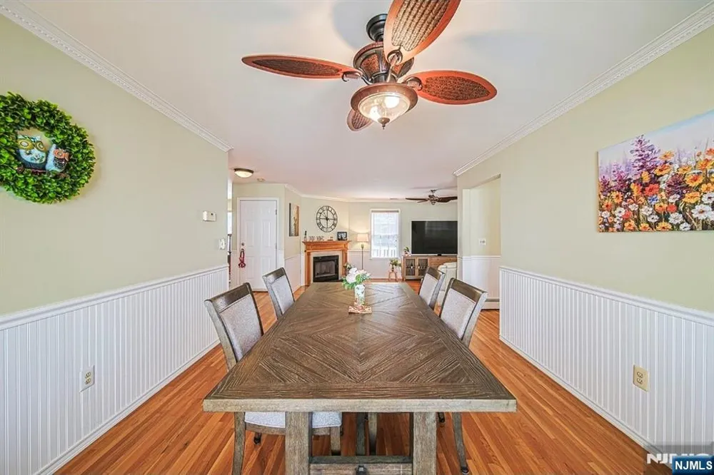 705 Gettysburg Place Paramus, NJ 07652