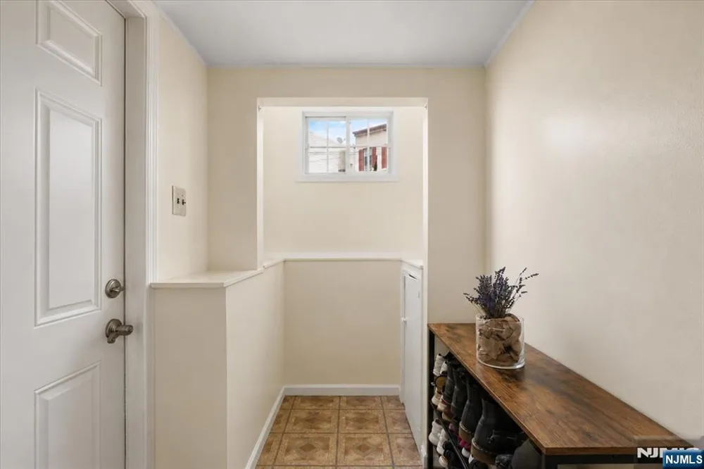 1009 Paterson Plank Road North Bergen, NJ 07047