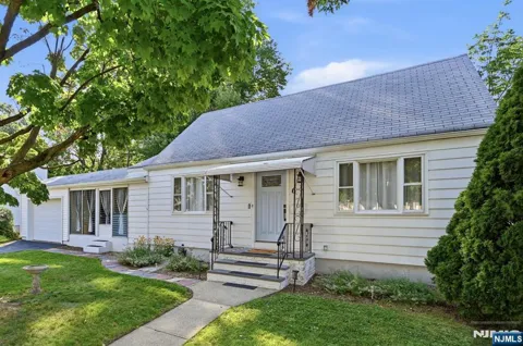 6 Elm Hill Road