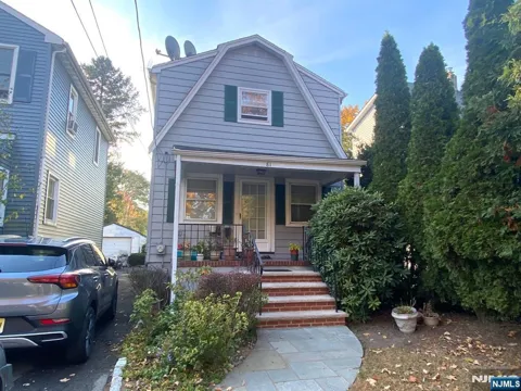 81 5th Street