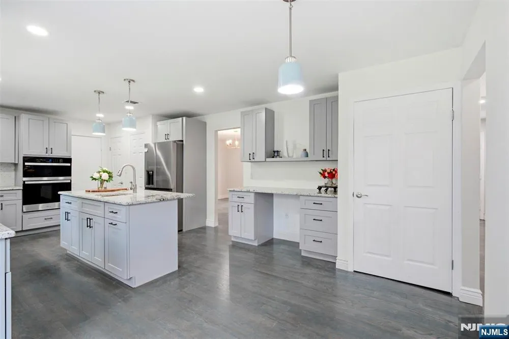 20 Cleacene Avenue Mount Olive Township, NJ 07828