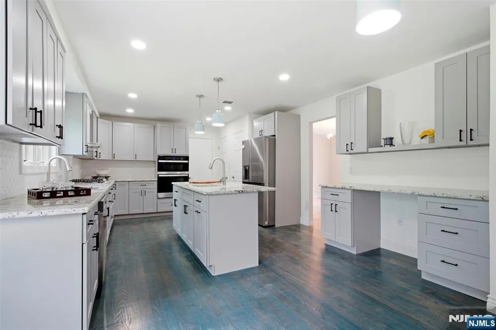 20 Cleacene Avenue Mount Olive Township, NJ 07828