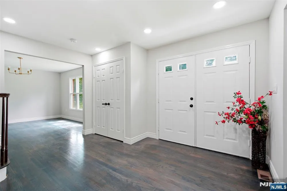 20 Cleacene Avenue Mount Olive Township, NJ 07828