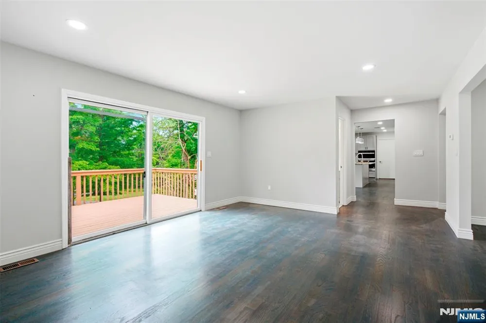 20 Cleacene Avenue Mount Olive Township, NJ 07828
