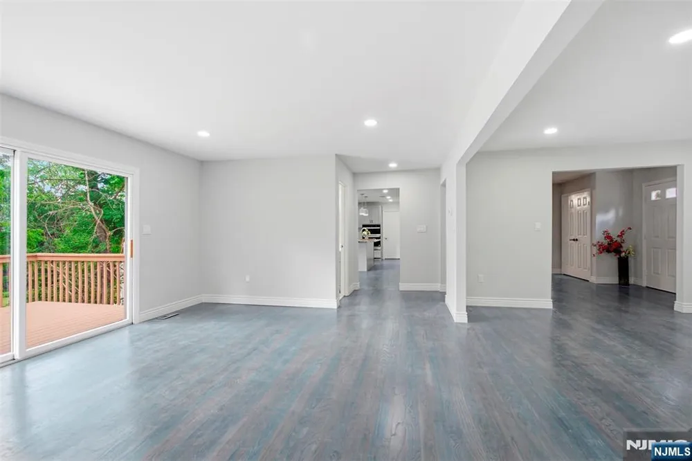20 Cleacene Avenue Mount Olive Township, NJ 07828