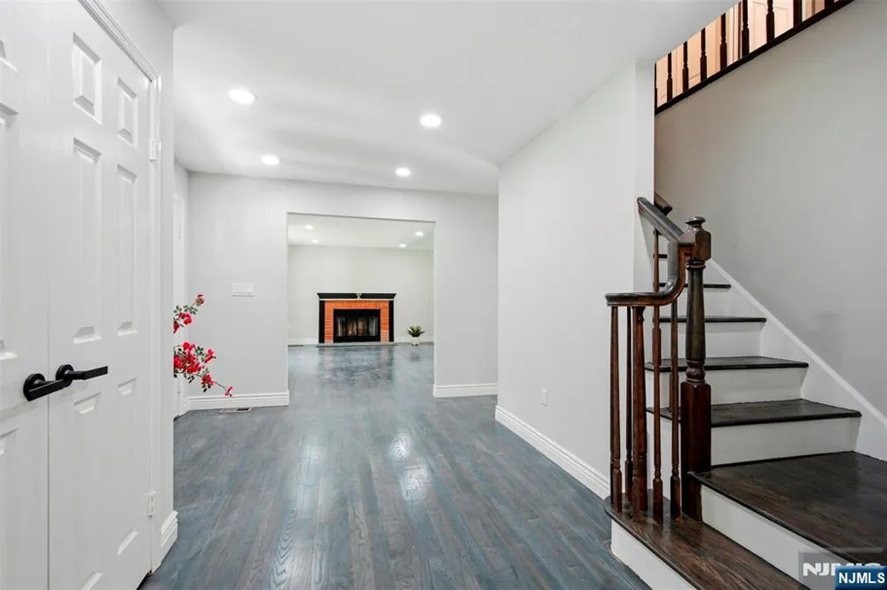 20 Cleacene Avenue Mount Olive Township, NJ 07828