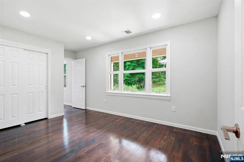 20 Cleacene Avenue Mount Olive Township, NJ 07828