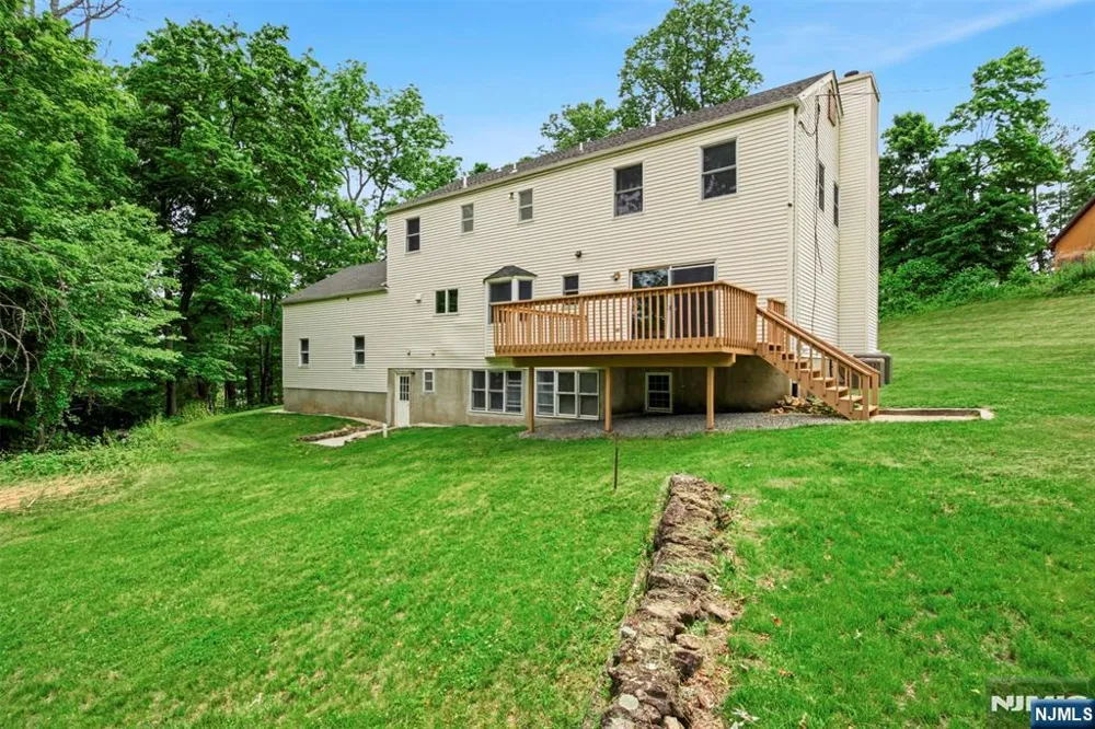 20 Cleacene Avenue Mount Olive Township, NJ 07828