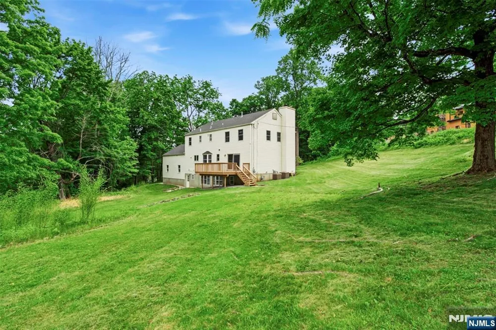 20 Cleacene Avenue Mount Olive Township, NJ 07828