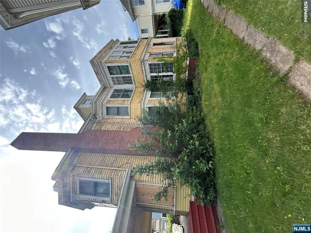 624 14th Avenue Paterson, NJ 07504