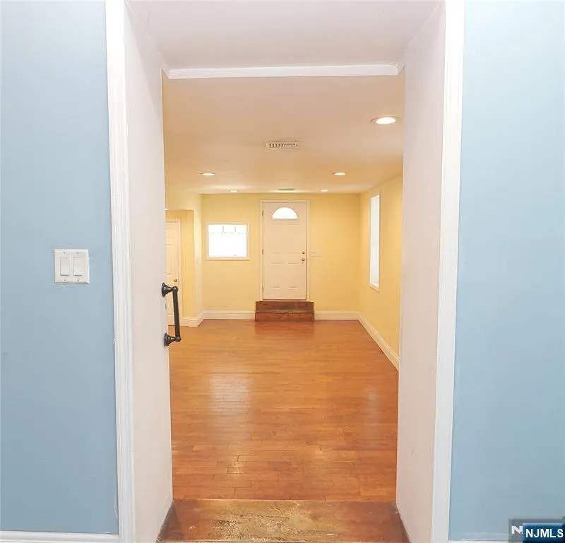 186 School Street Northvale, NJ 07647