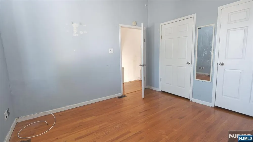 186 School Street Northvale, NJ 07647