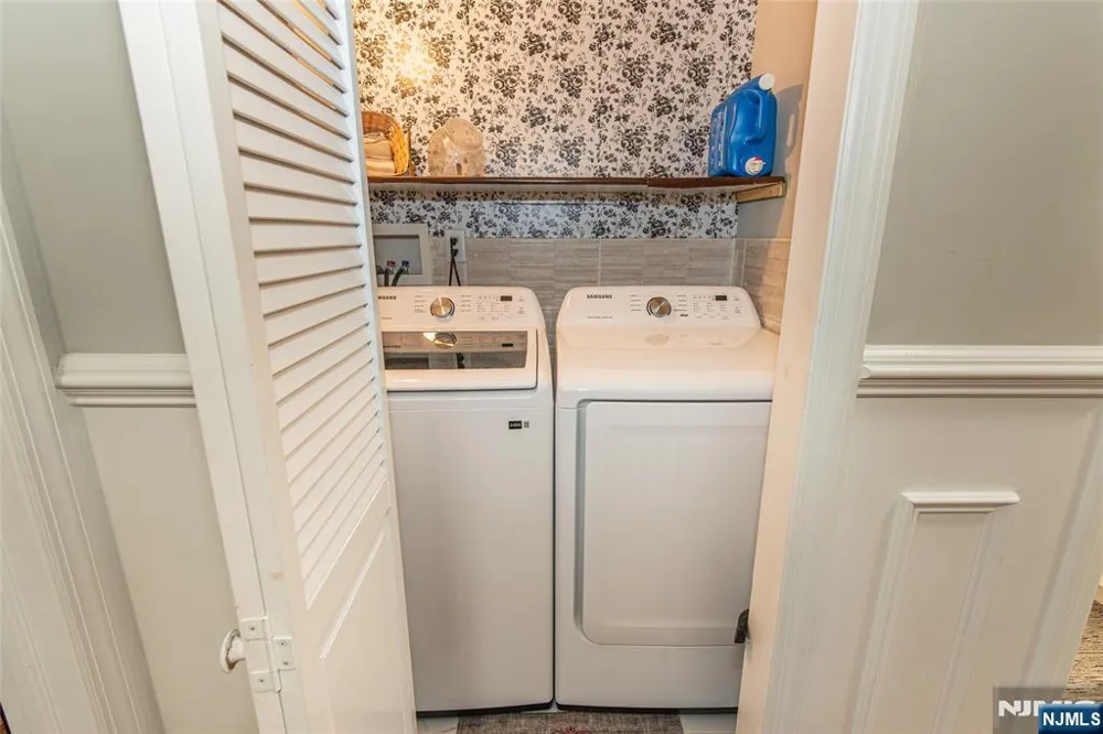 15 Norman Avenue Par-Troy Hills, NJ 07034