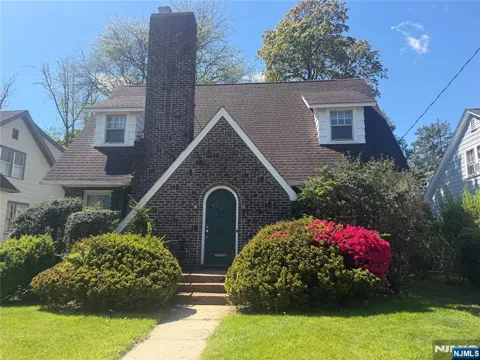 904 Ridgewood