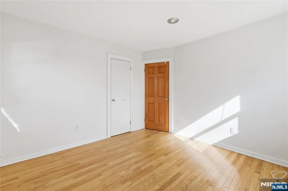 88 Columbus Avenue Belleville, NJ 07109