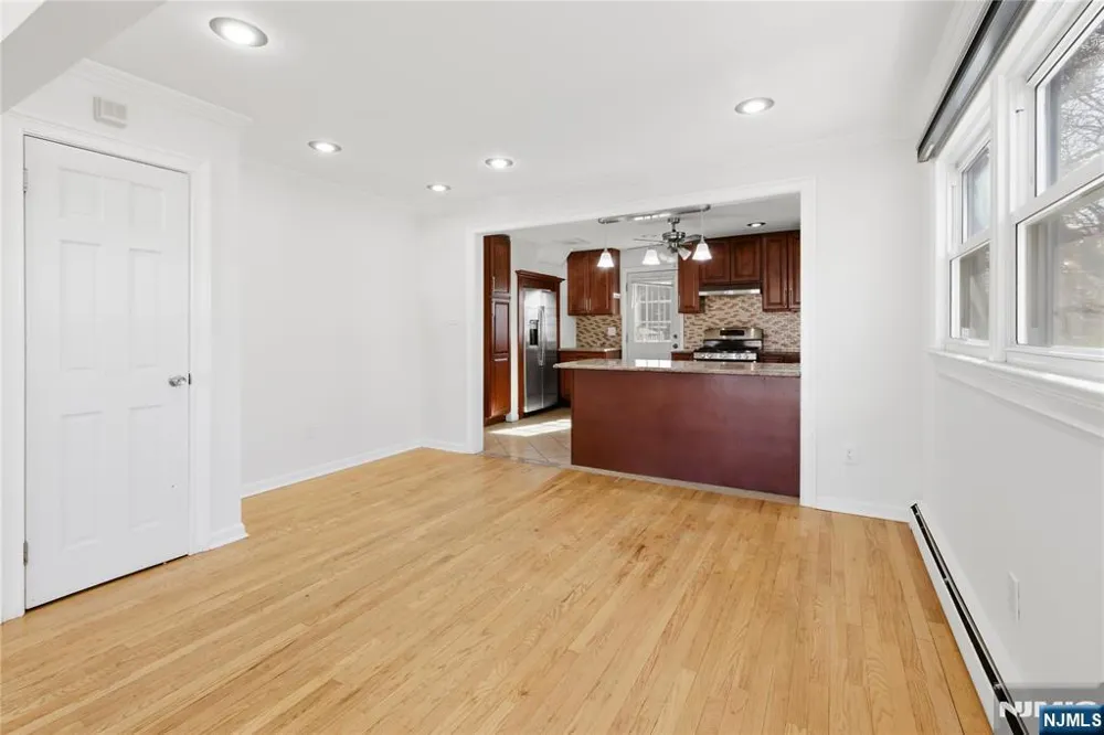88 Columbus Avenue Belleville, NJ 07109