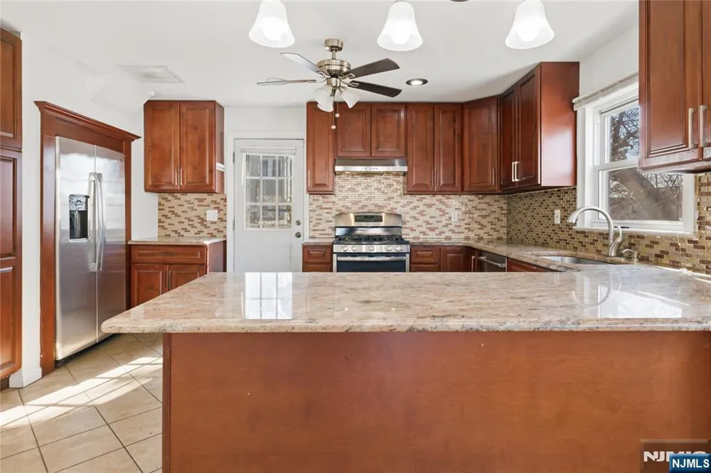 88 Columbus Avenue Belleville, NJ 07109