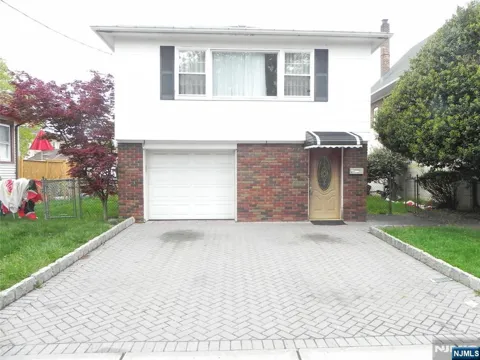 26 Marshall Avenue